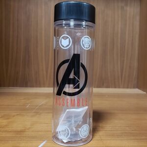 Disney Parks Marvel Avengers Assemble Water Bottle Twist Cap